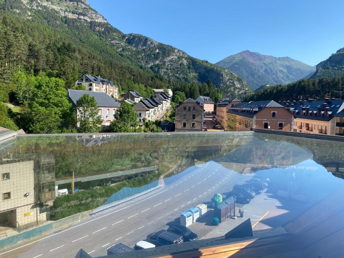 Atico Duplex Reformado Con Vistas A La Montana Daire Canfranc Dış mekan fotoğraf